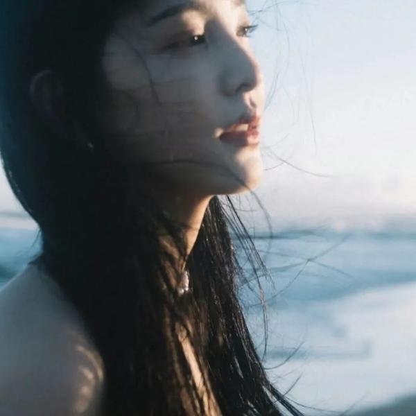 爆嗨海报